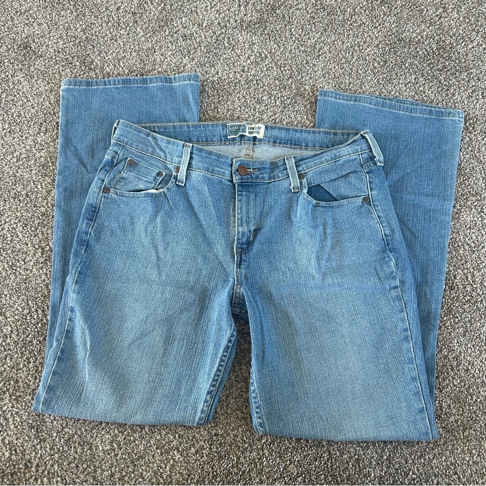 [Levi's] Low Rise Bootcut Jeans - Picture 2 of 9